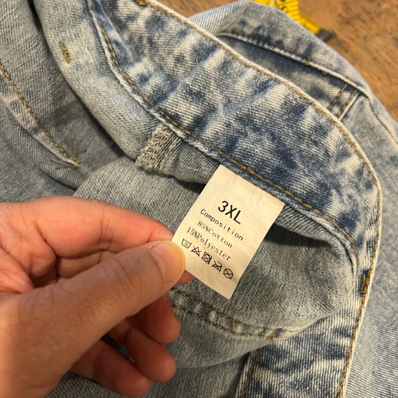 Light Wash Denim Skirt – 3XL – Button Front - Picture 2 of 7